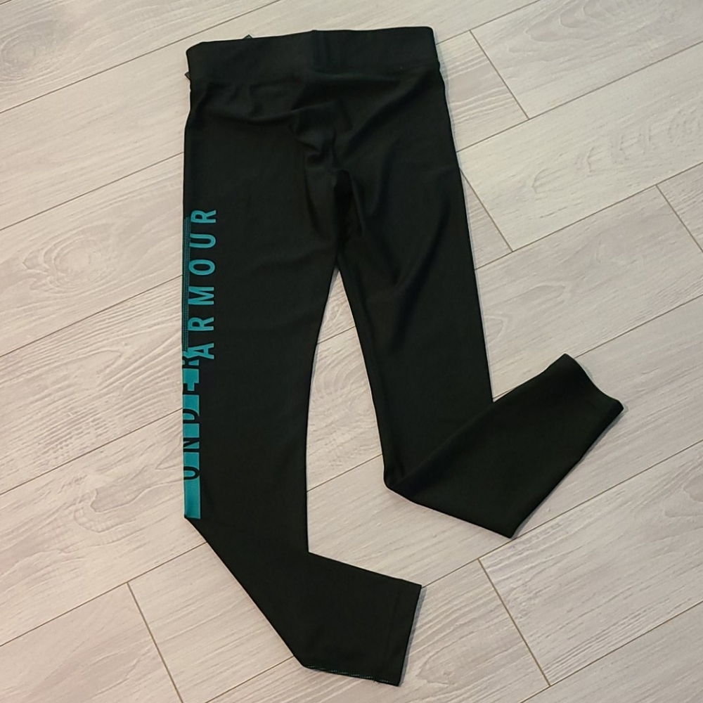 Under Armour HeatGear leggings- NWT